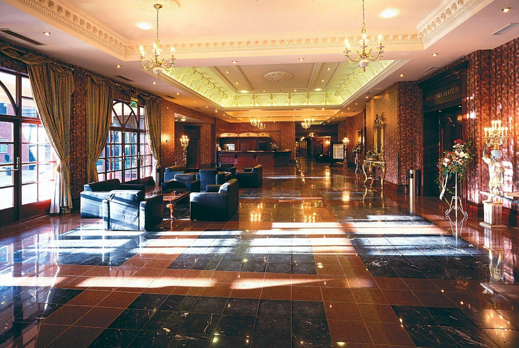 Royal Court Hotel & Spa Coventry Inreriör bild